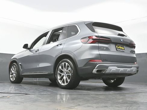 Used 2024 BMW X5 xDrive40i image 49