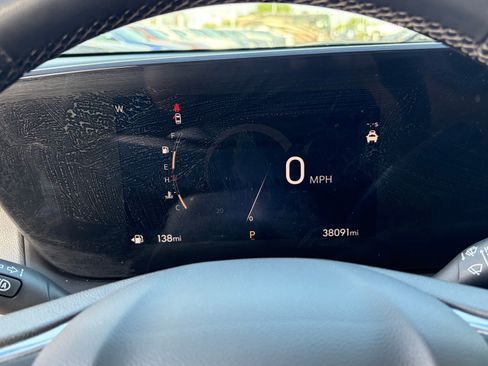 Used 2024 Buick Encore GX Sport Touring FWD image 22