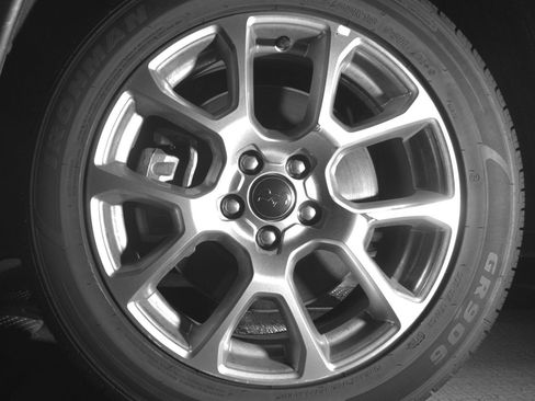 Used 2025 Jeep Compass Limited image 12