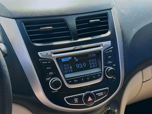 Used 2017 Hyundai Accent SE image 10