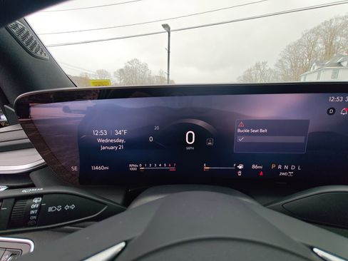 Certified 2025 Buick Enclave Preferred image 17