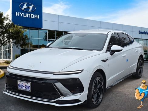 New 2026 Hyundai Sonata SEL image 1