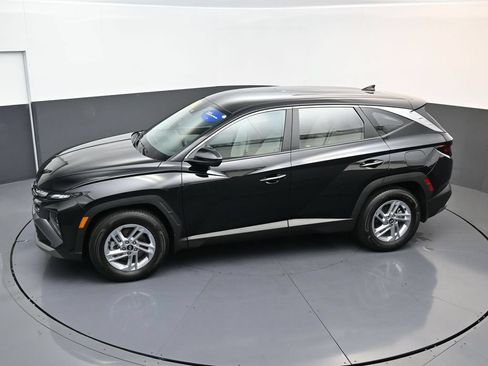 Used 2026 Hyundai Tucson SE FWD image 19