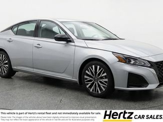 Used 2025 Nissan Altima 2.5 SV video 1