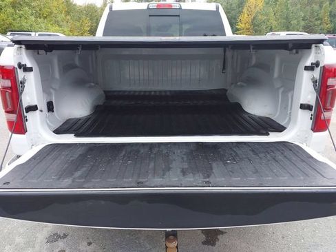 Used 2022 RAM 1500 Laramie w/ Sport Appearance Package AWD/4WD image 23