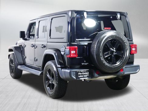 Used 2020 Jeep Wrangler Unlimited Sahara AWD/4WD image 5