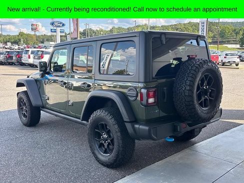 Used 2024 Jeep Wrangler Unlimited AWD/4WD image 2