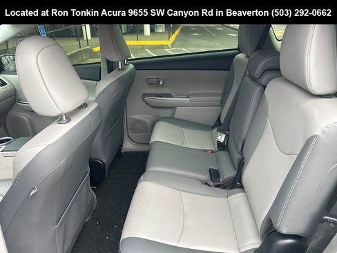 Used 2015 Toyota Prius V Five image 11