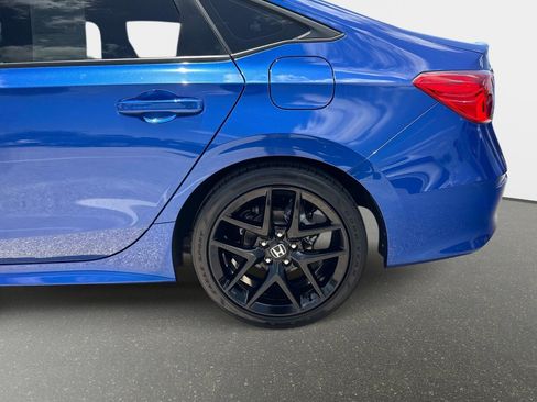 Used 2024 Honda Civic Sport image 9