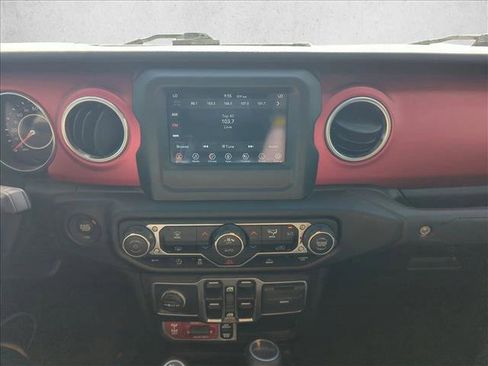 Used 2021 Jeep Gladiator Rubicon image 12