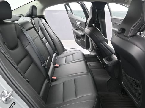 Used 2024 Volvo S60 B5 Core w/ Climate Package FWD image 31