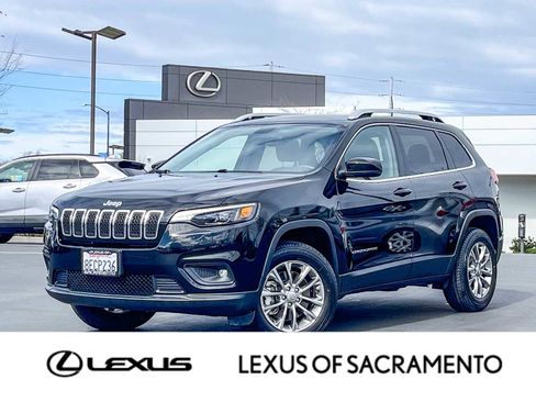 Used 2019 Jeep Cherokee Latitude Plus w/ Comfort/Convenience Group image 1