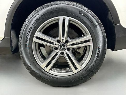 Used 2020 Mercedes-Benz GLC 300 4MATIC image 29