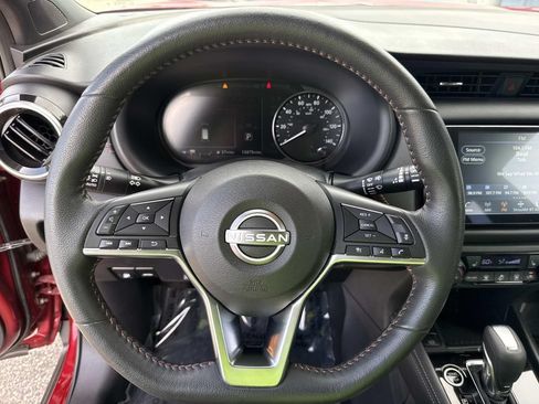 Used 2024 Nissan Kicks SR w/ SR Premium Package FWD image 40