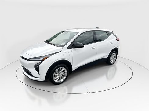 New 2027 Chevrolet Bolt LT FWD image 4
