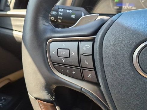 Used 2019 Lexus ES 300h w/ Premium Package FWD image 18