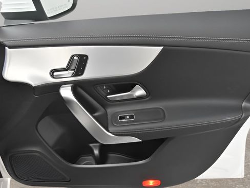 Used 2025 Mercedes-Benz CLA 250 4MATIC image 14