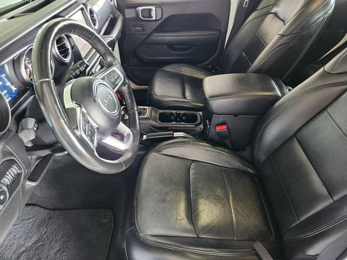 Used 2021 Jeep Wrangler Unlimited Sahara AWD/4WD image 20