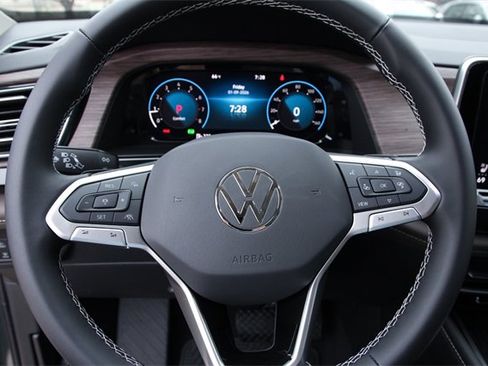 New 2026 Volkswagen Atlas SEL image 10