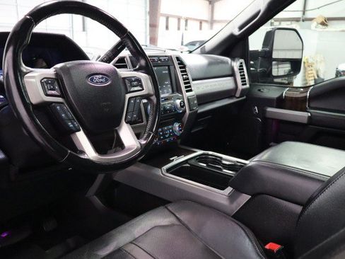 Used 2017 Ford F350 Platinum w/ Platinum Ultimate Package AWD/4WD image 40