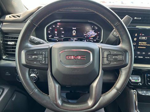Used 2024 GMC Sierra 2500 AT4 w/ AT4 Preferred Package AWD/4WD image 14