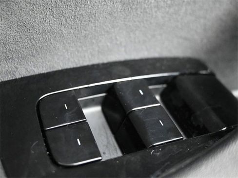 Used 2019 Tesla Model 3 Standard Range Plus image 28