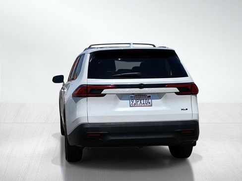 Certified 2024 Toyota Grand Highlander FWD image 6