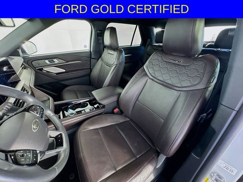 Used 2025 Ford Explorer Platinum w/ LUX Leather Package image 22