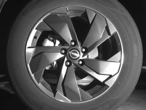 Used 2025 Nissan Rogue SV AWD/4WD image 12