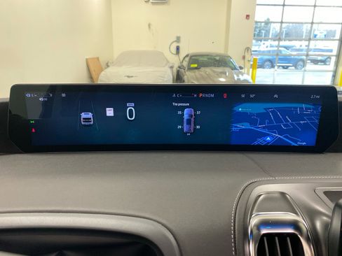 New 2025 Ford Expedition Max Platinum w/ Stealth Performance Package image 33