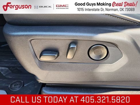 New 2026 GMC Yukon XL Elevation AWD/4WD image 16