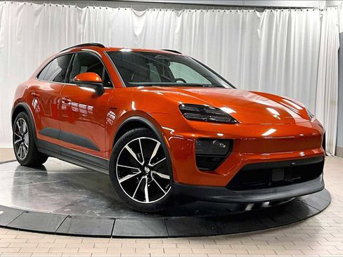 Used 2025 Porsche Macan Electric image 12
