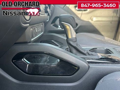Used 2023 Nissan Frontier SV w/ Midnight Edition Package image 16