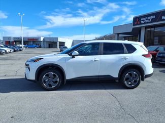 Certified 2025 Nissan Rogue SV video 2