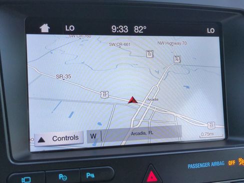 Used 2017 Ford Explorer Limited w/ Equipment Group 301A FWD image 22