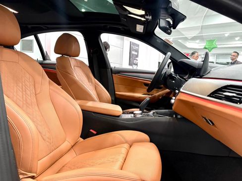 Used 2023 BMW 530i xDrive w/ Convenience Package image 17