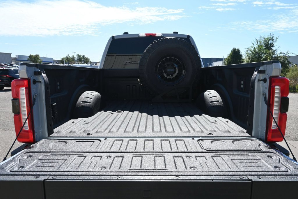 Used 2026 Ford F250 Lariat w/ Black Appearance Package AWD/4WD image 14