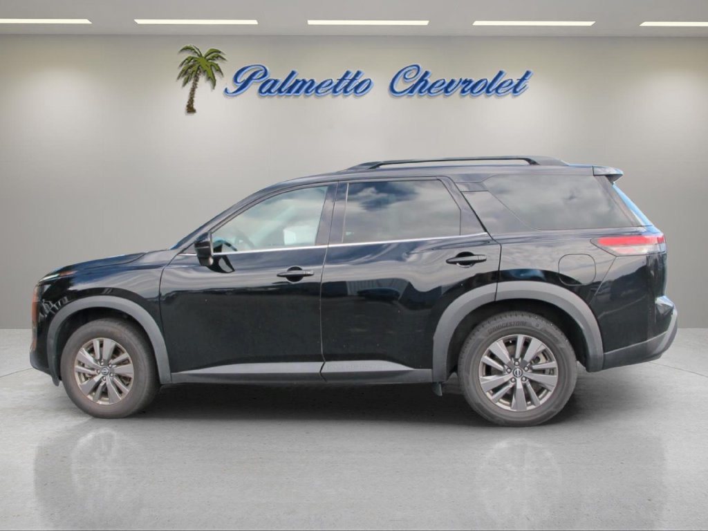Used 2024 Nissan Pathfinder SV FWD image 5