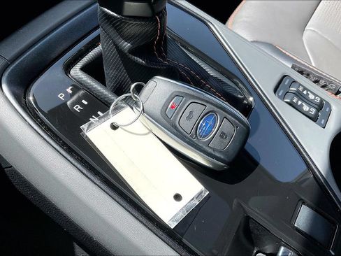 Used 2024 Subaru Crosstrek 2.5i Limited w/ Crosstrek Mirror Package AWD/4WD image 14