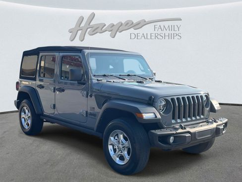 Used 2021 Jeep Wrangler Unlimited Sport image 30