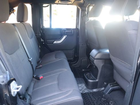 Used 2014 Jeep Wrangler Unlimited Rubicon w/ Connectivity Group image 42