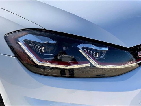 Used 2020 Volkswagen GTI SE image 27