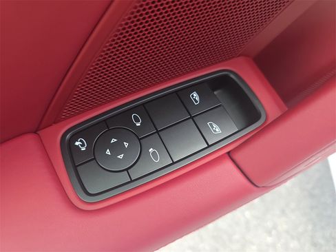 Used 2024 Porsche 911 Carrera S image 21