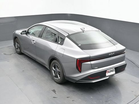 Used 2025 Kia K4 FWD image 33