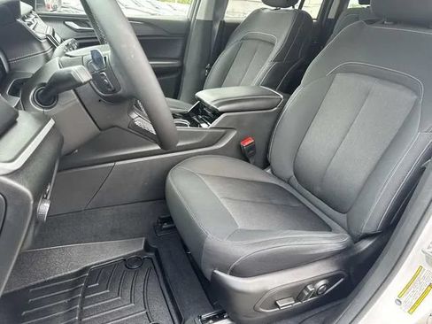 Used 2023 Jeep Grand Cherokee Laredo w/ Trailer Tow Prep Group (B) AWD/4WD image 32