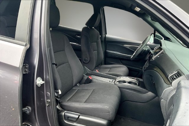 Used 2021 Honda Passport Sport image 30