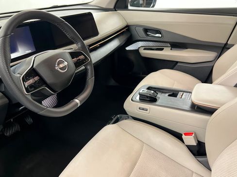 Used 2024 Nissan Ariya AWD image 15