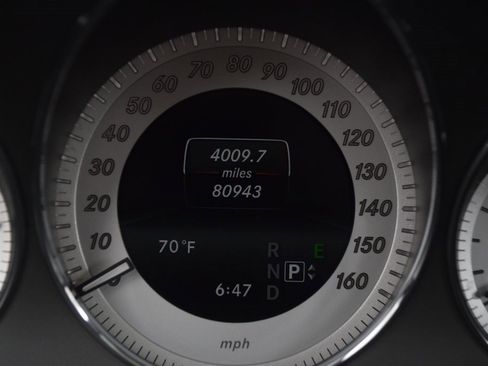 Used 2015 Mercedes-Benz GLK 350 2WD image 26