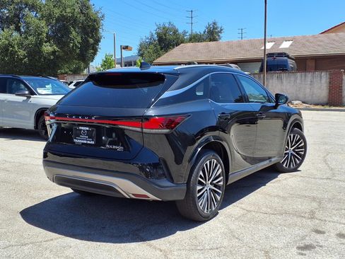 Used 2023 Lexus RX 350 w/ Cold Area Package AWD/4WD image 5