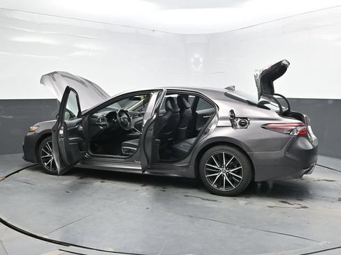 Used 2024 Toyota Camry SE FWD image 46